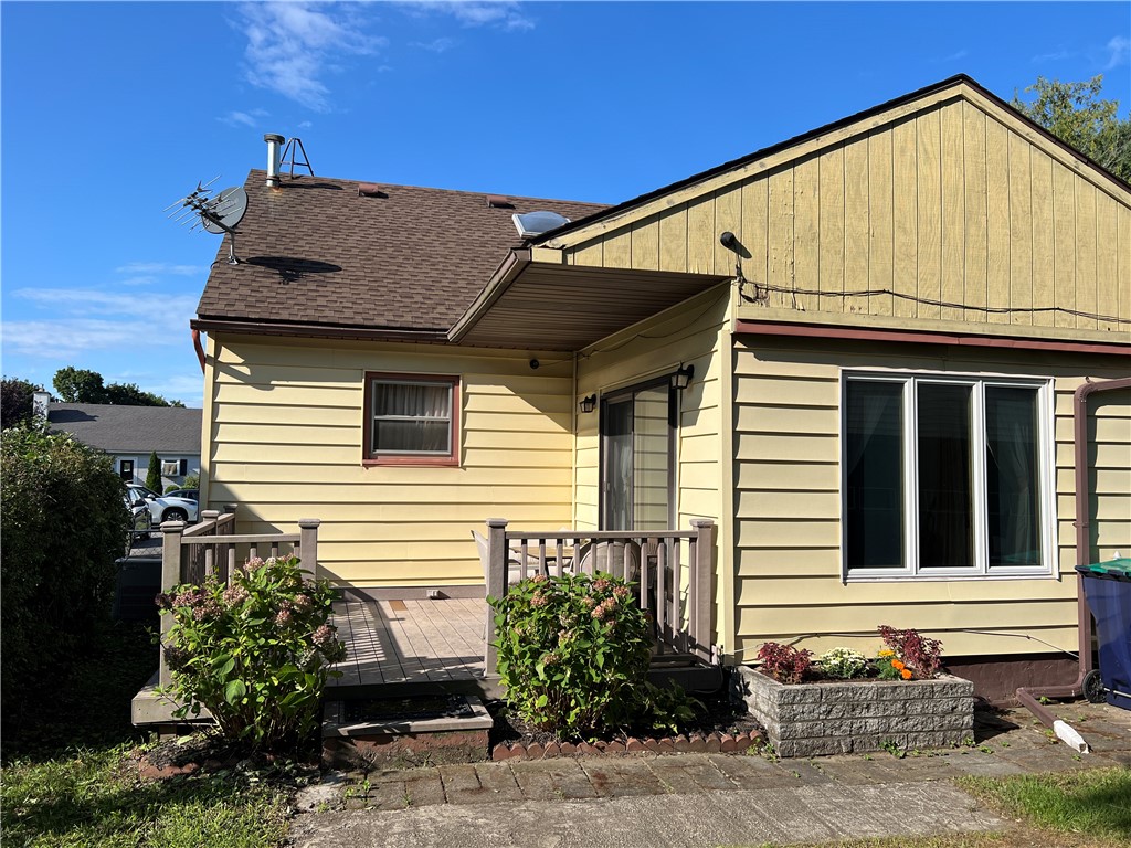 43 Rudman Road Irondequoit, NY 14622 - Photo 5 of 39