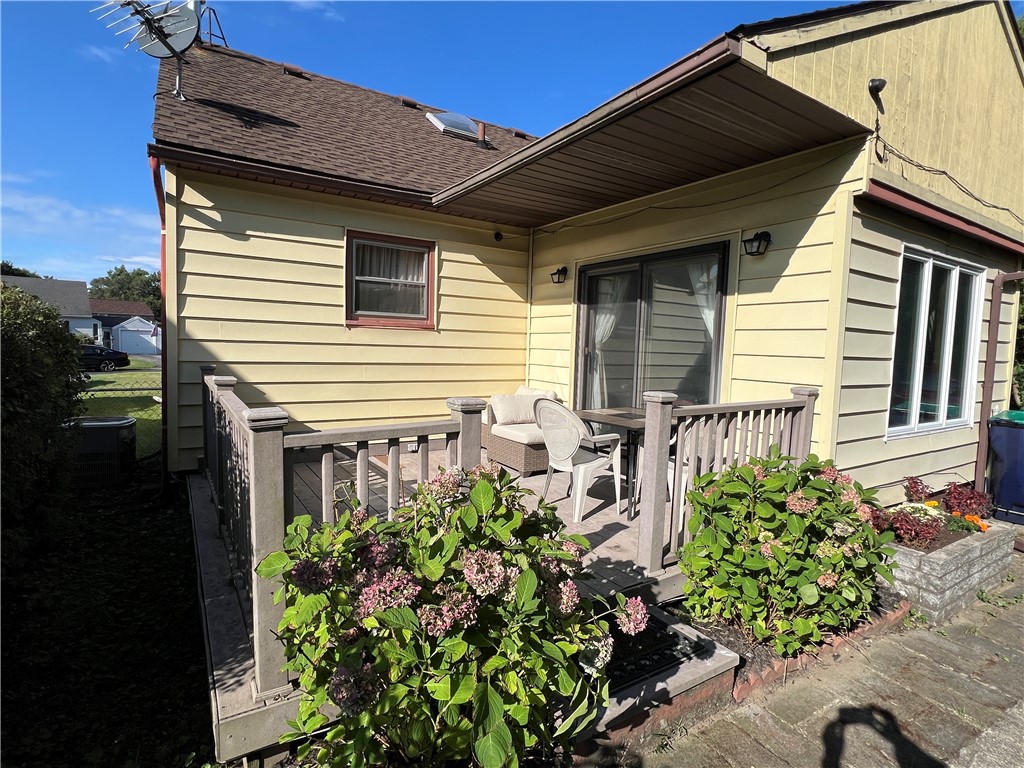 43 Rudman Road Irondequoit, NY 14622 - Photo 7 of 39