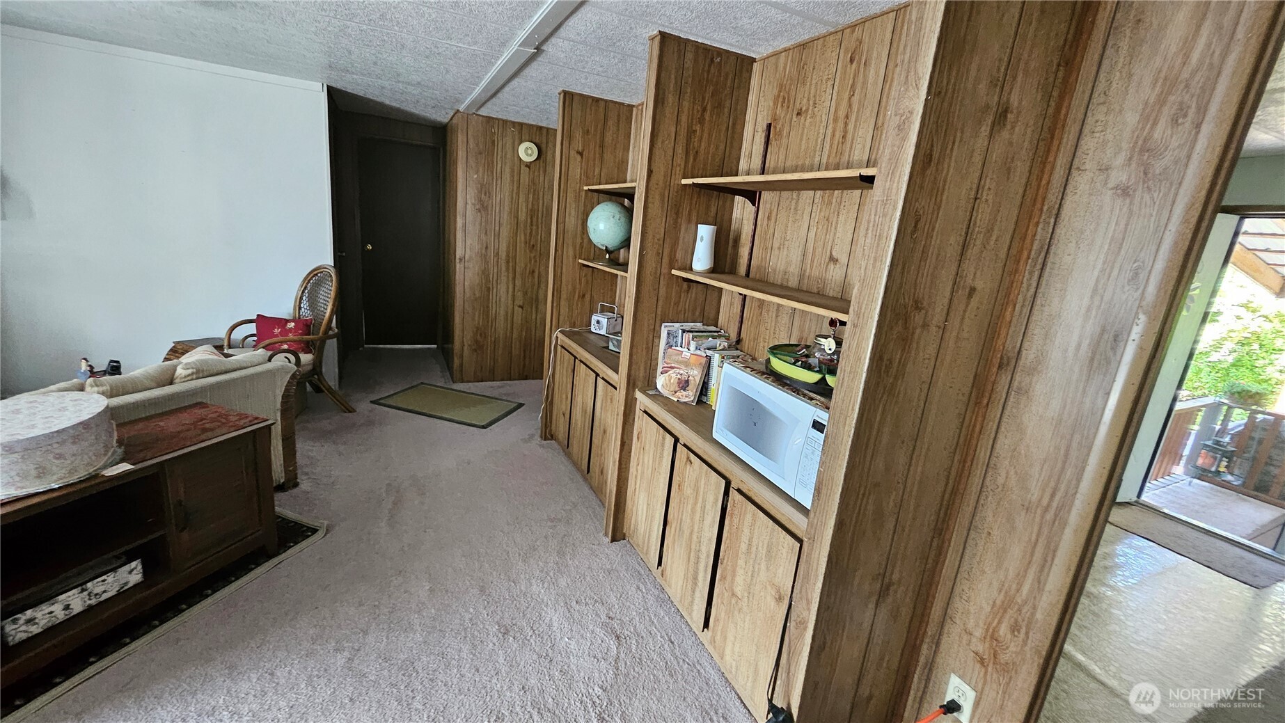 5600 Mt Solo Road, Unit 161 Longview, WA 98632 - Photo 5 of 17 a view of an entryway with wooden floor