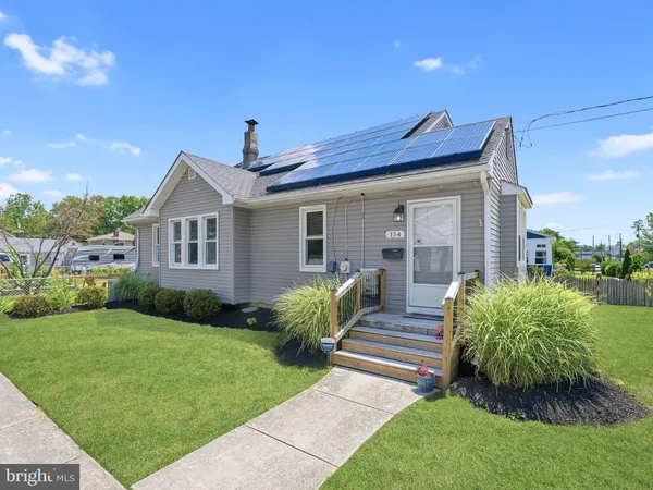 $350,000 | 154 West Red Bank Avenue, West Deptford, NJ 08096