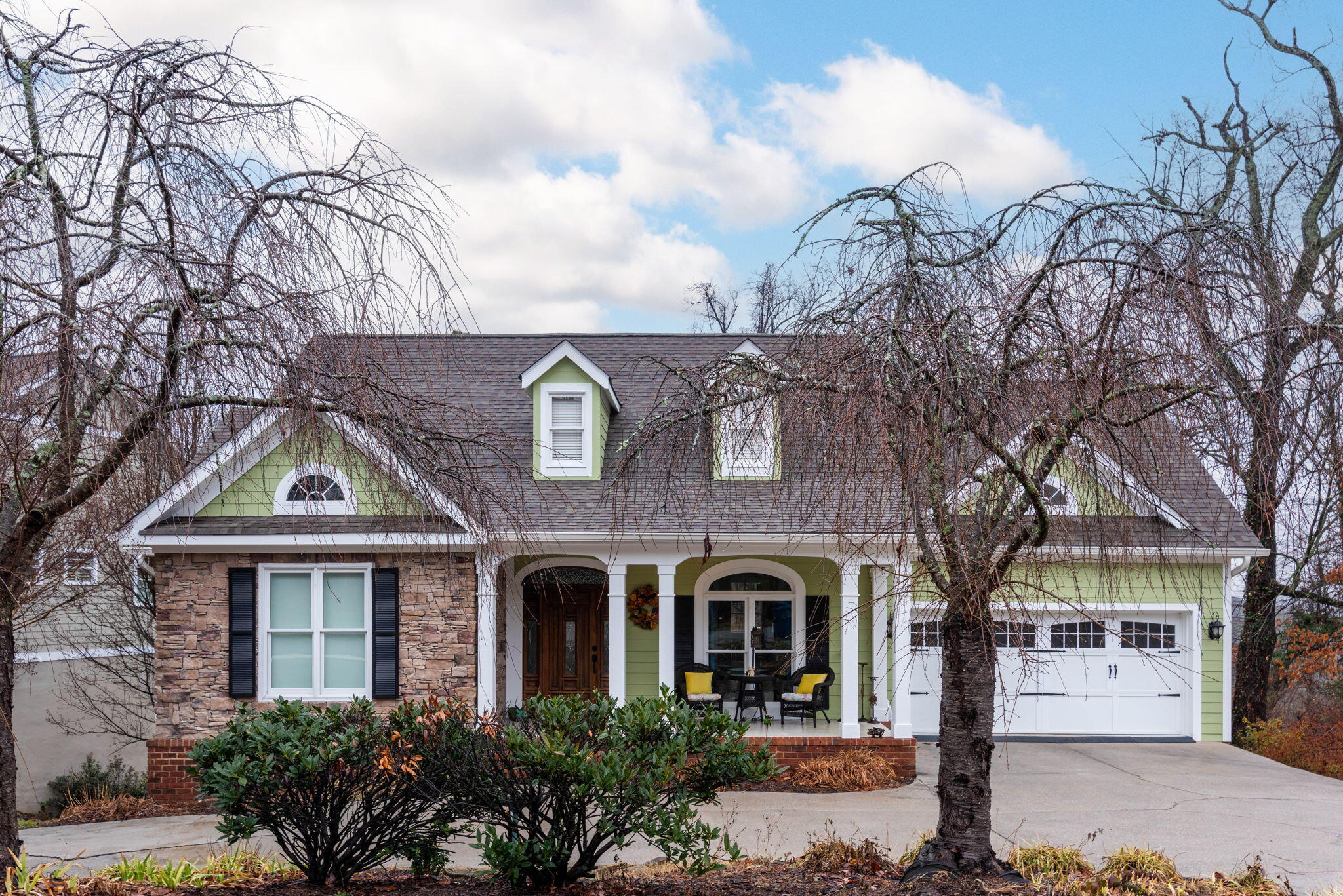 1007 East Dallas Rd  