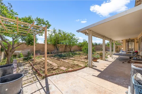 $999,000 | 7342 Excelsior Drive, Eastvale, CA 92880