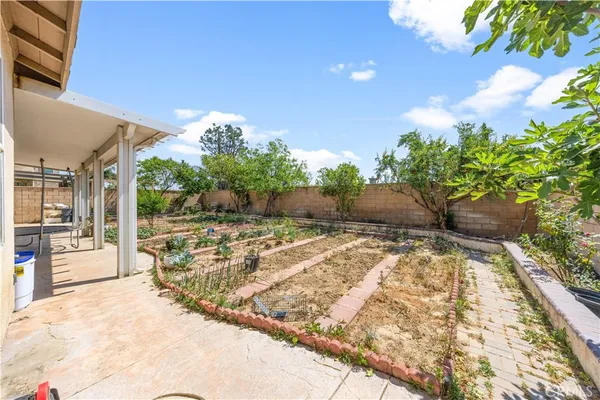 $999,000 | 7342 Excelsior Drive, Eastvale, CA 92880