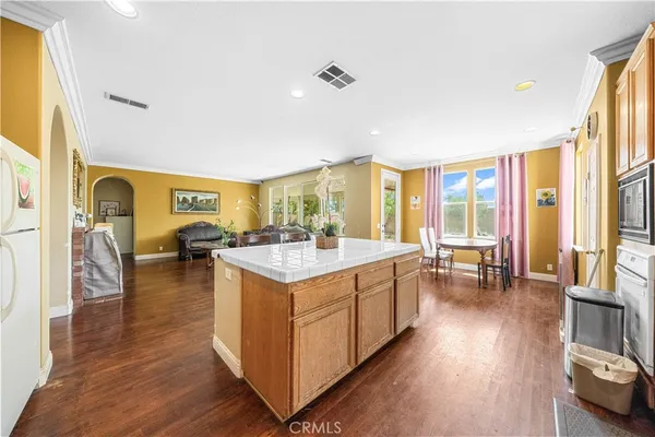 $999,000 | 7342 Excelsior Drive, Eastvale, CA 92880