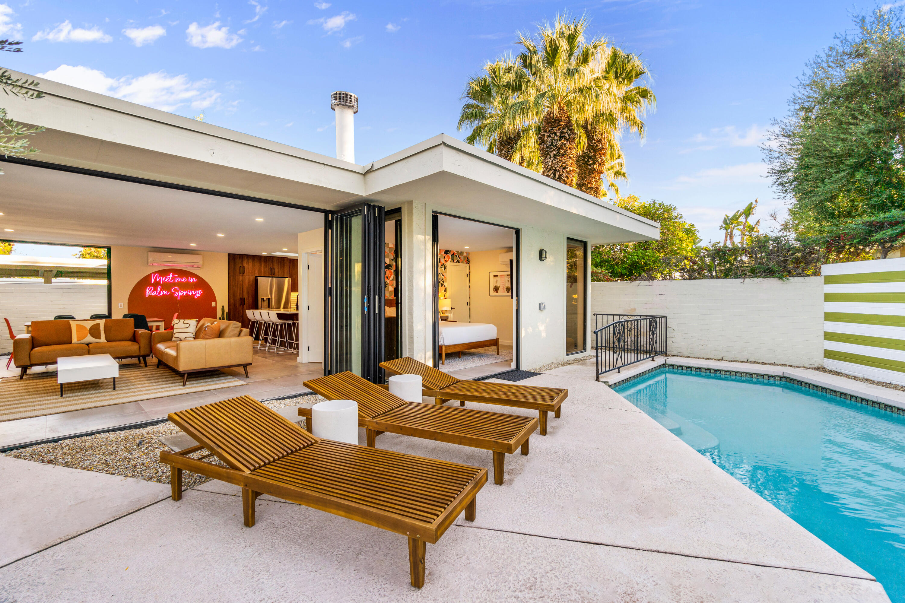 130 West Racquet Club Road, Unit 308 Palm Springs, CA 92262 - Photo 1 of 47 130 W Racquet Club Road 308
