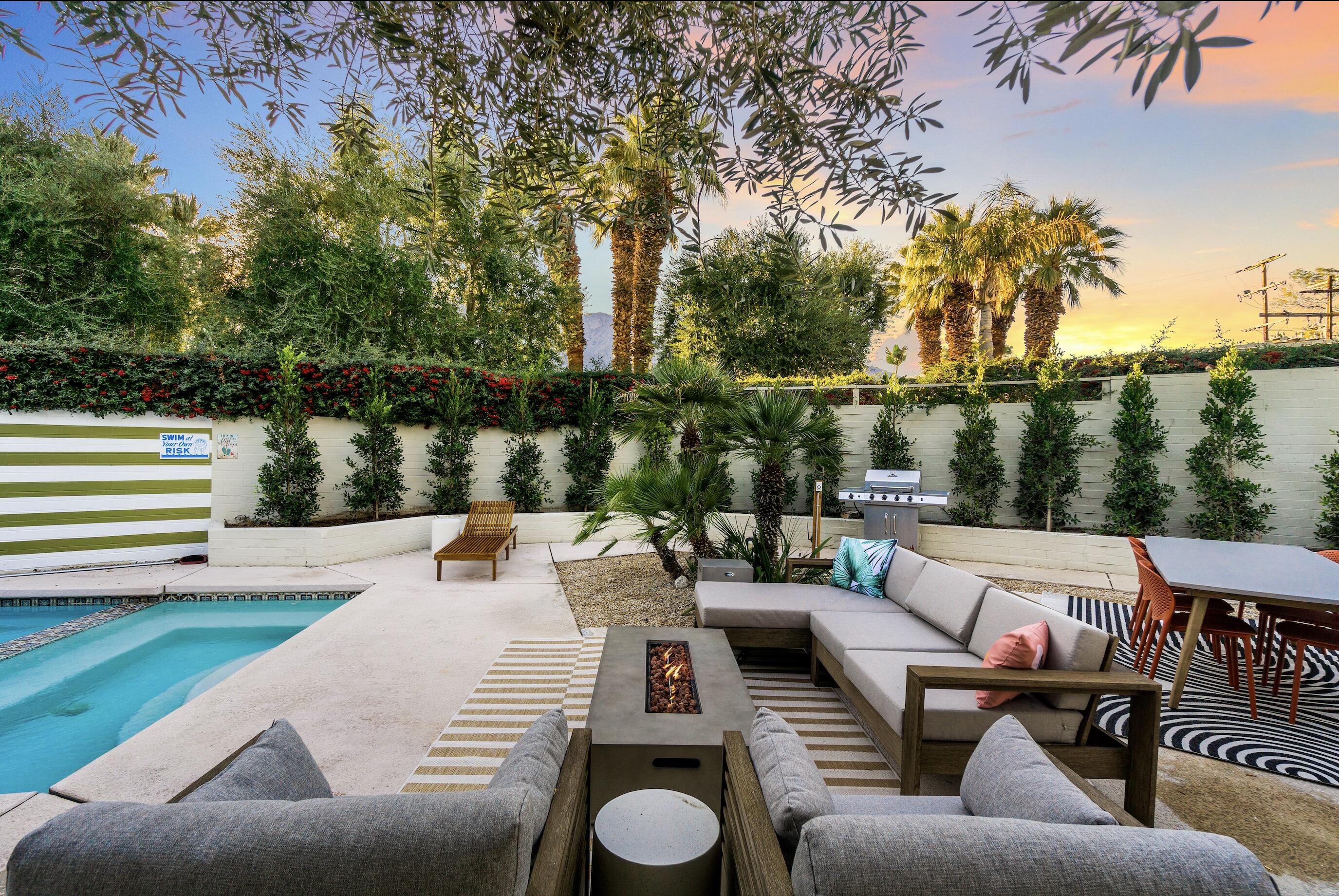 130 West Racquet Club Road, Unit 308 Palm Springs, CA 92262 - Photo 43 of 47 Private Yard / Pool