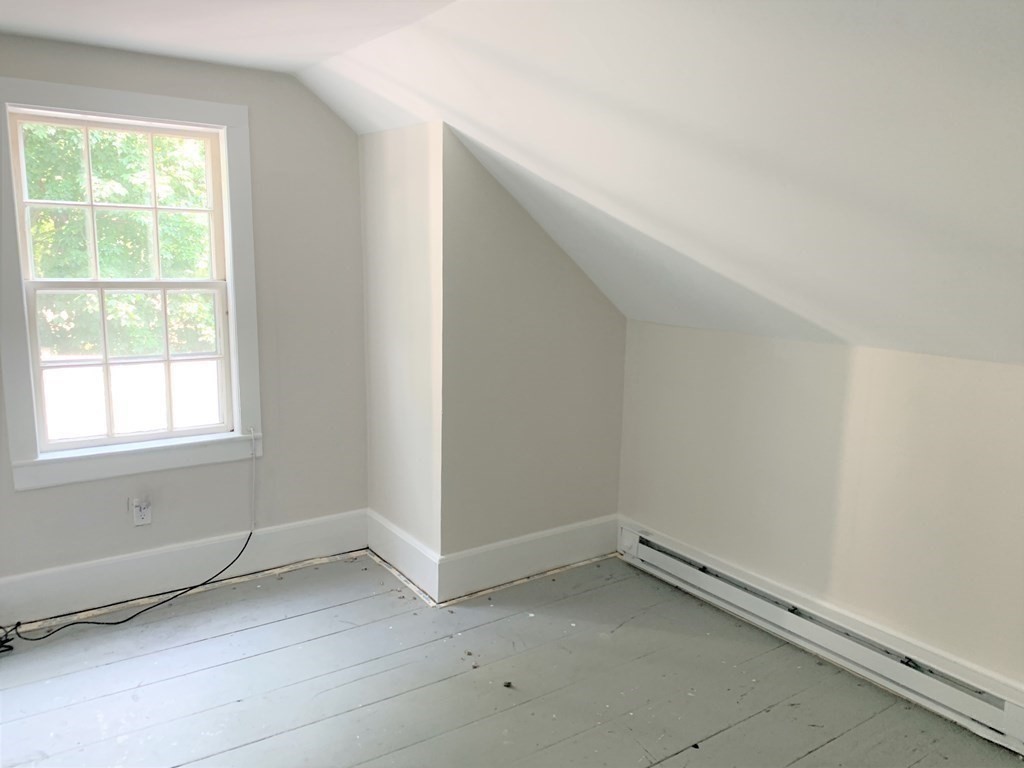 35-41 Whitehall Road Amesbury, MA 01913 - Photo 11 of 37 Gallery Image 11