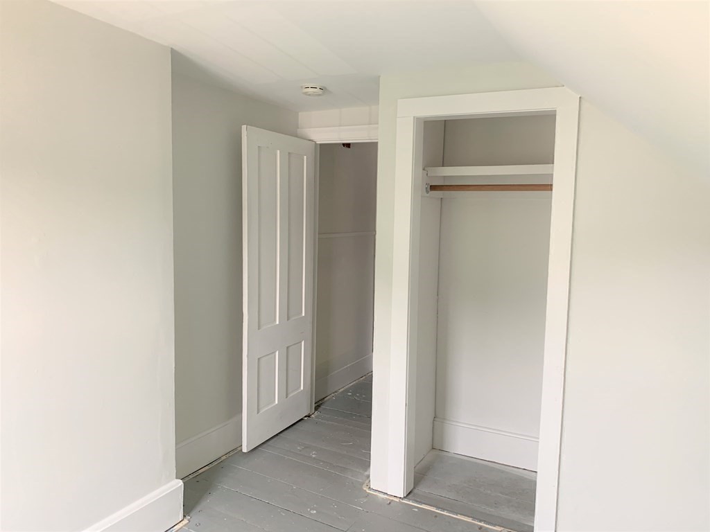 35-41 Whitehall Road Amesbury, MA 01913 - Photo 12 of 37 Gallery Image 12