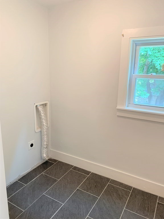 35-41 Whitehall Road Amesbury, MA 01913 - Photo 17 of 37 Gallery Image 17