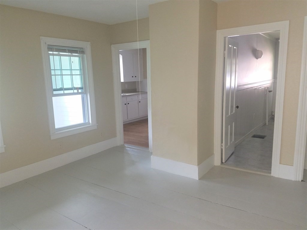 35-41 Whitehall Road Amesbury, MA 01913 - Photo 18 of 37 Gallery Image 18