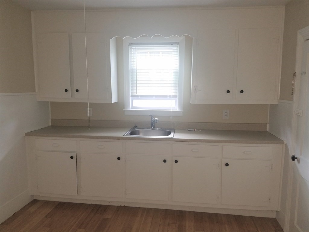 35-41 Whitehall Road Amesbury, MA 01913 - Photo 21 of 37 Gallery Image 21