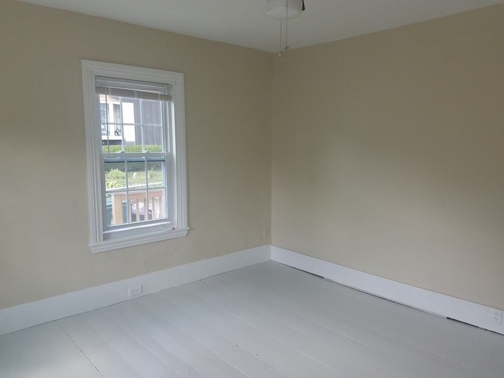 35-41 Whitehall Road Amesbury, MA 01913 - Photo 23 of 37 Gallery Image 23