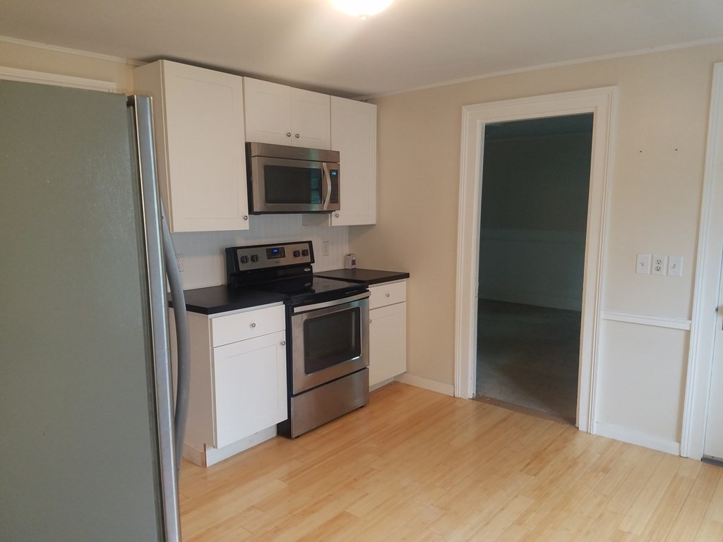 35-41 Whitehall Road Amesbury, MA 01913 - Photo 36 of 37 Gallery Image 36