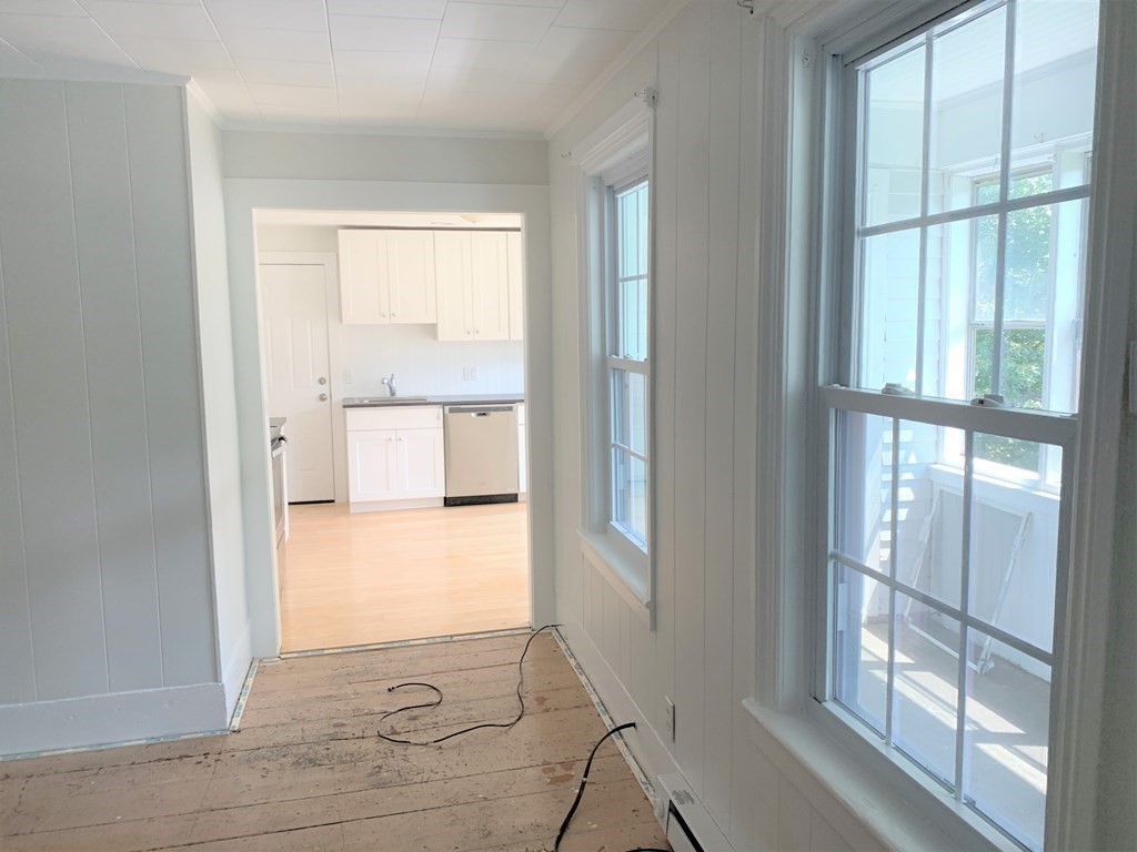 35-41 Whitehall Road Amesbury, MA 01913 - Photo 8 of 37 Gallery Image 8