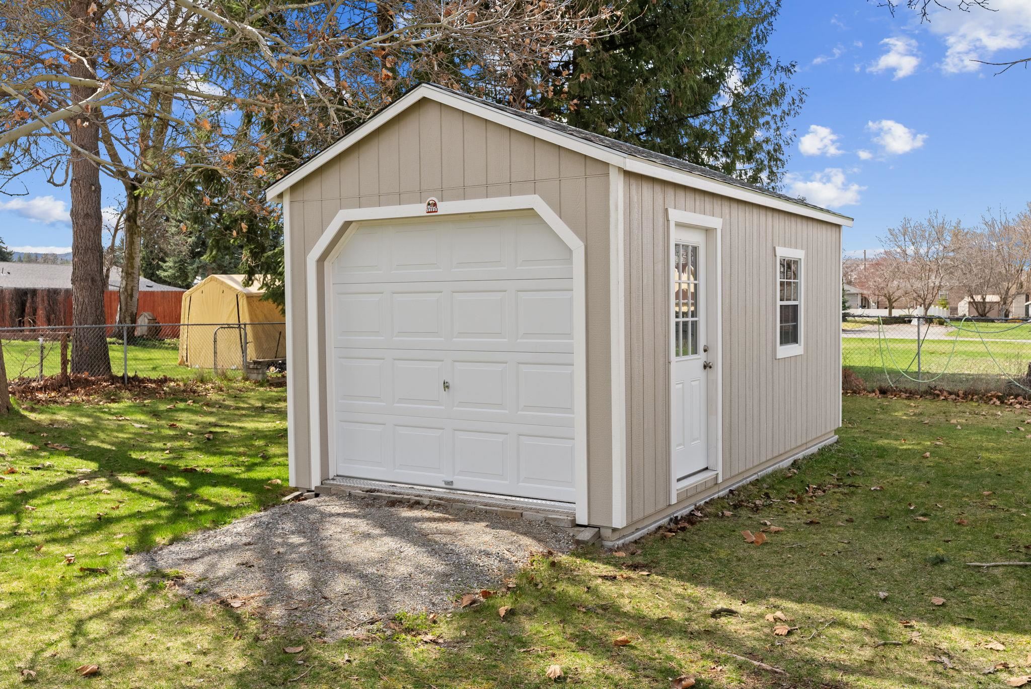 706 South Virginia Road Spokane Valley, WA 99216 - Photo 27 of 35