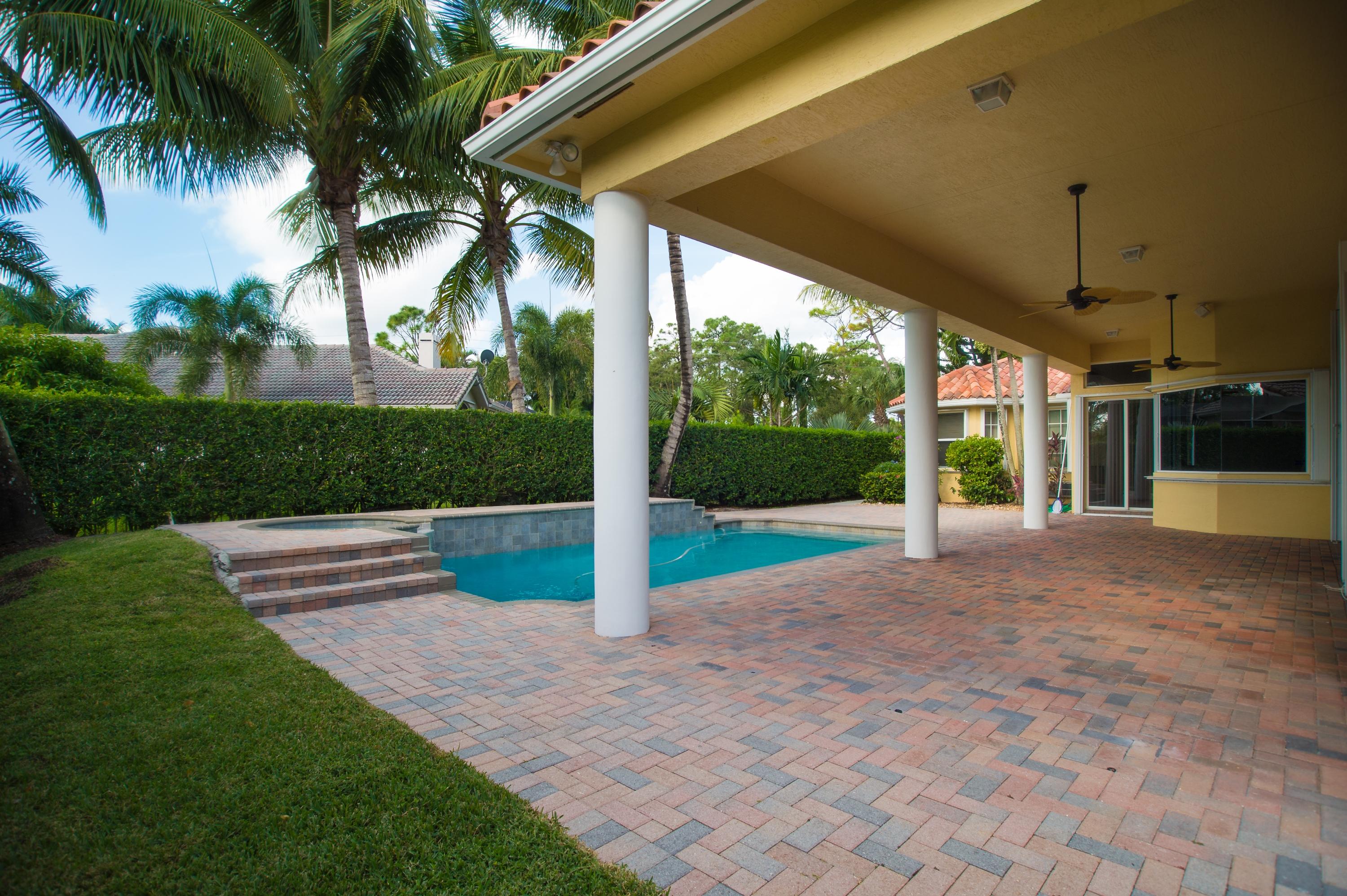 18928 Southeast Loxahatchee River Road Jupiter, FL 33458 - Photo 21 of 33 covered patio