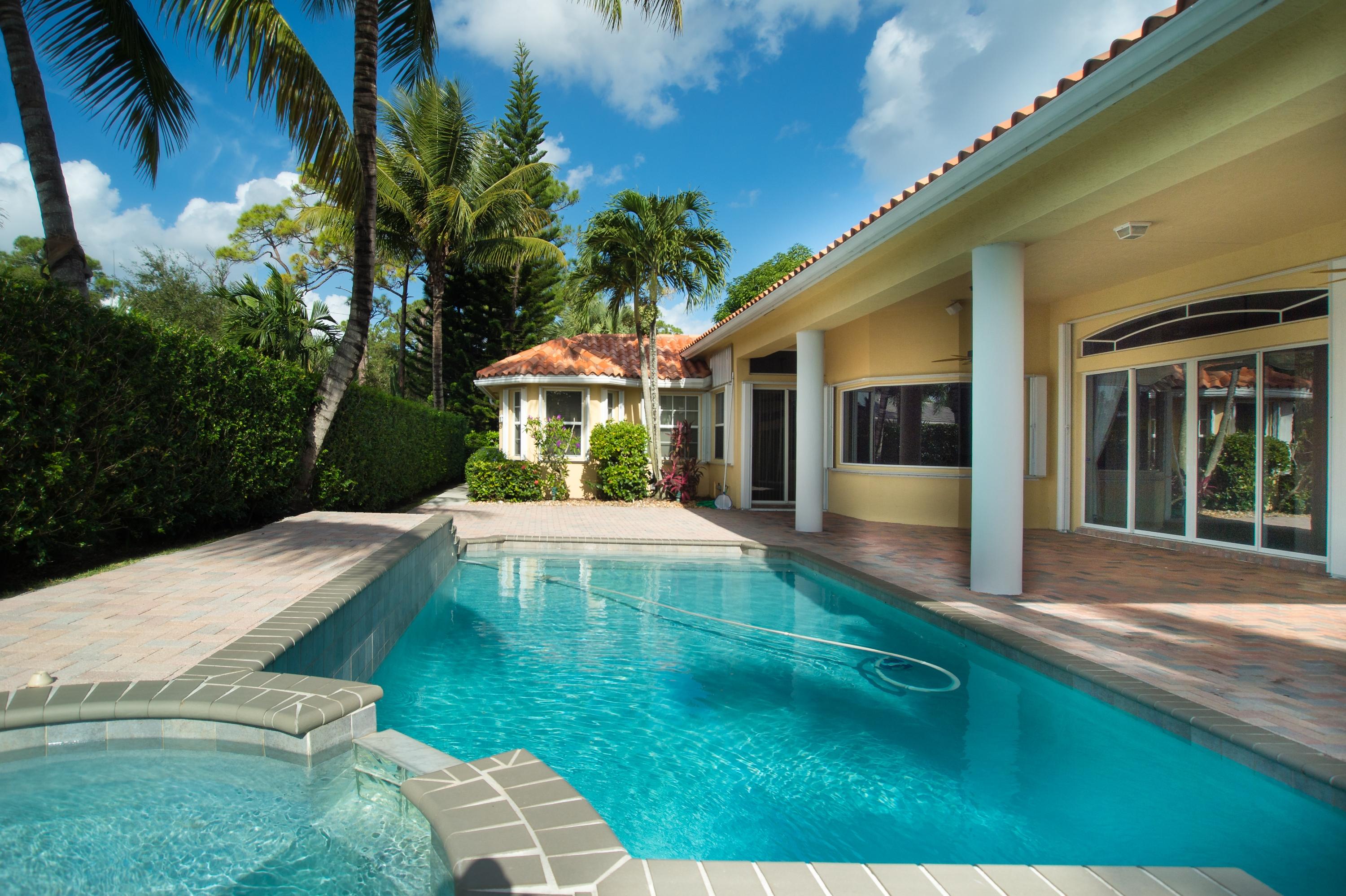 18928 Southeast Loxahatchee River Road Jupiter, FL 33458 - Photo 22 of 33 pool