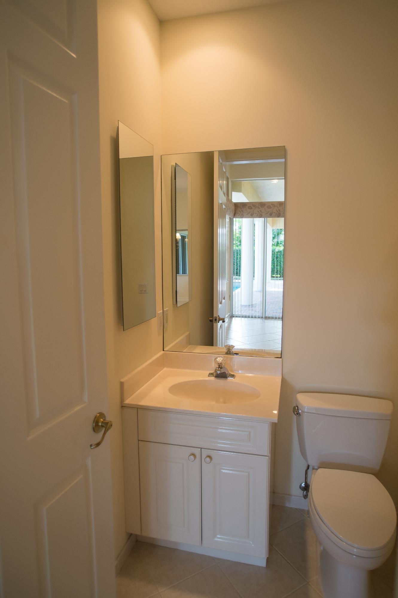 18928 Southeast Loxahatchee River Road Jupiter, FL 33458 - Photo 28 of 33 Bath 3
