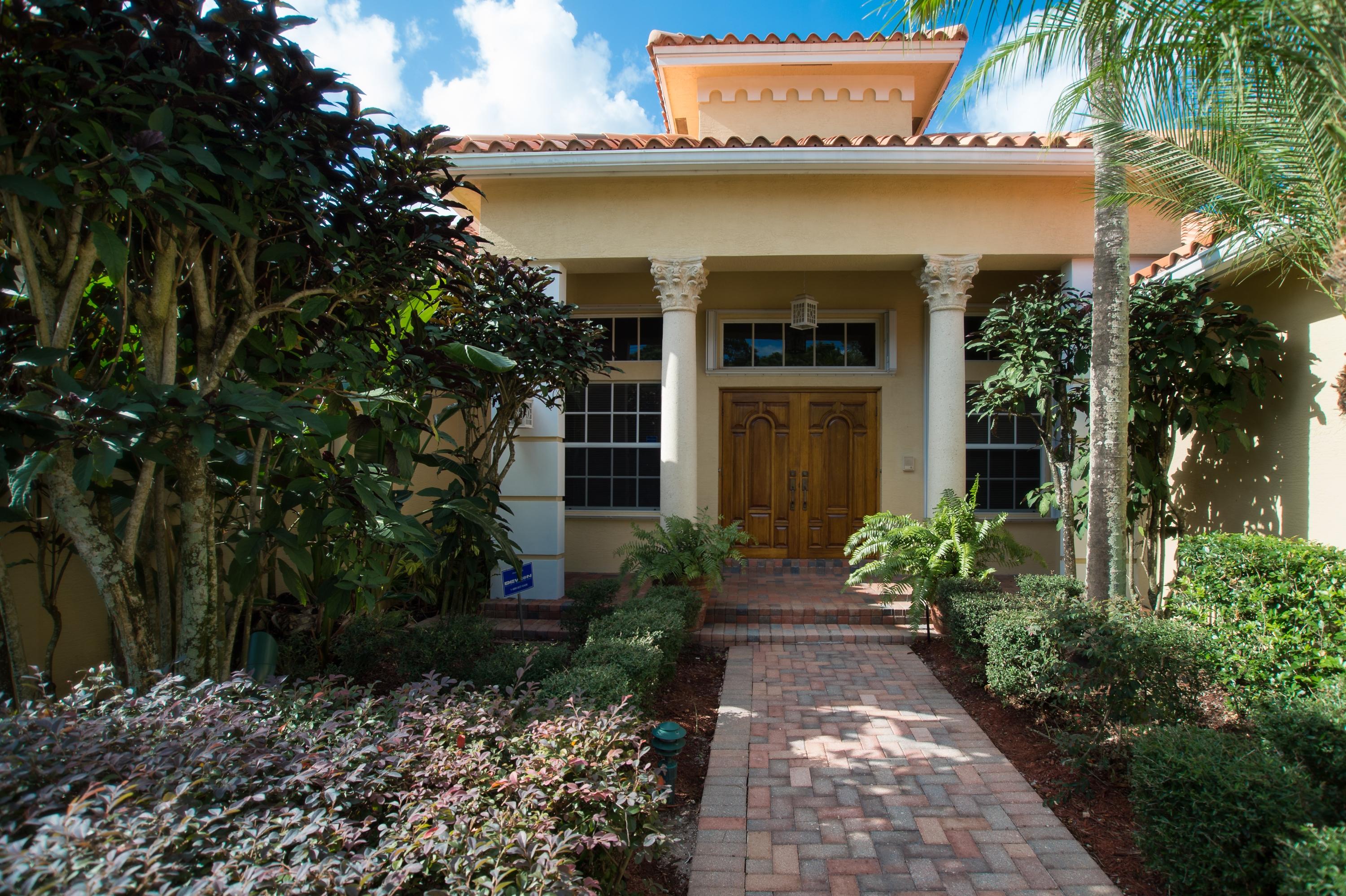 18928 Southeast Loxahatchee River Road Jupiter, FL 33458 - Photo 3 of 33 Entry