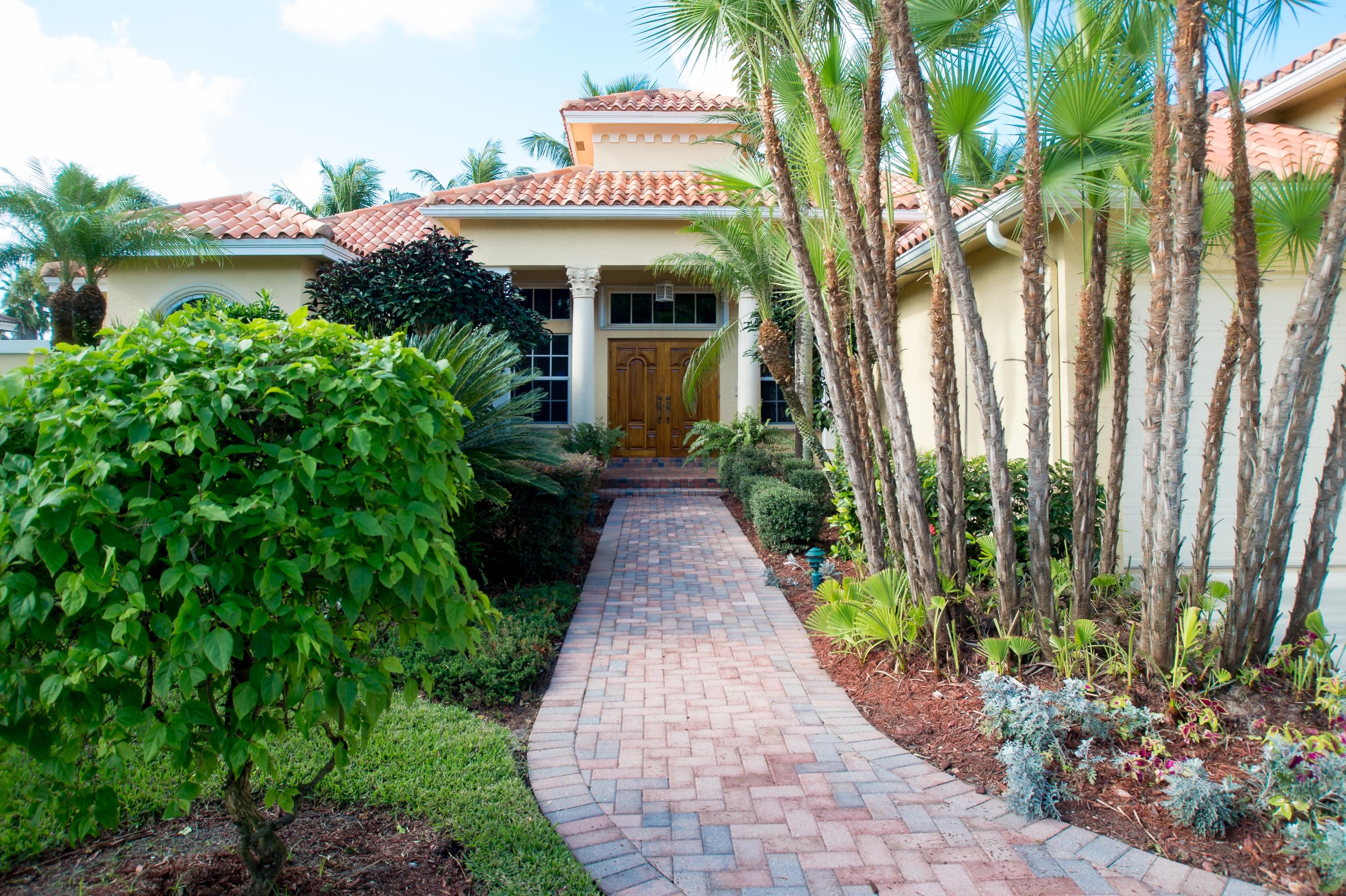 18928 Southeast Loxahatchee River Road Jupiter, FL 33458 - Photo 4 of 33 Entry