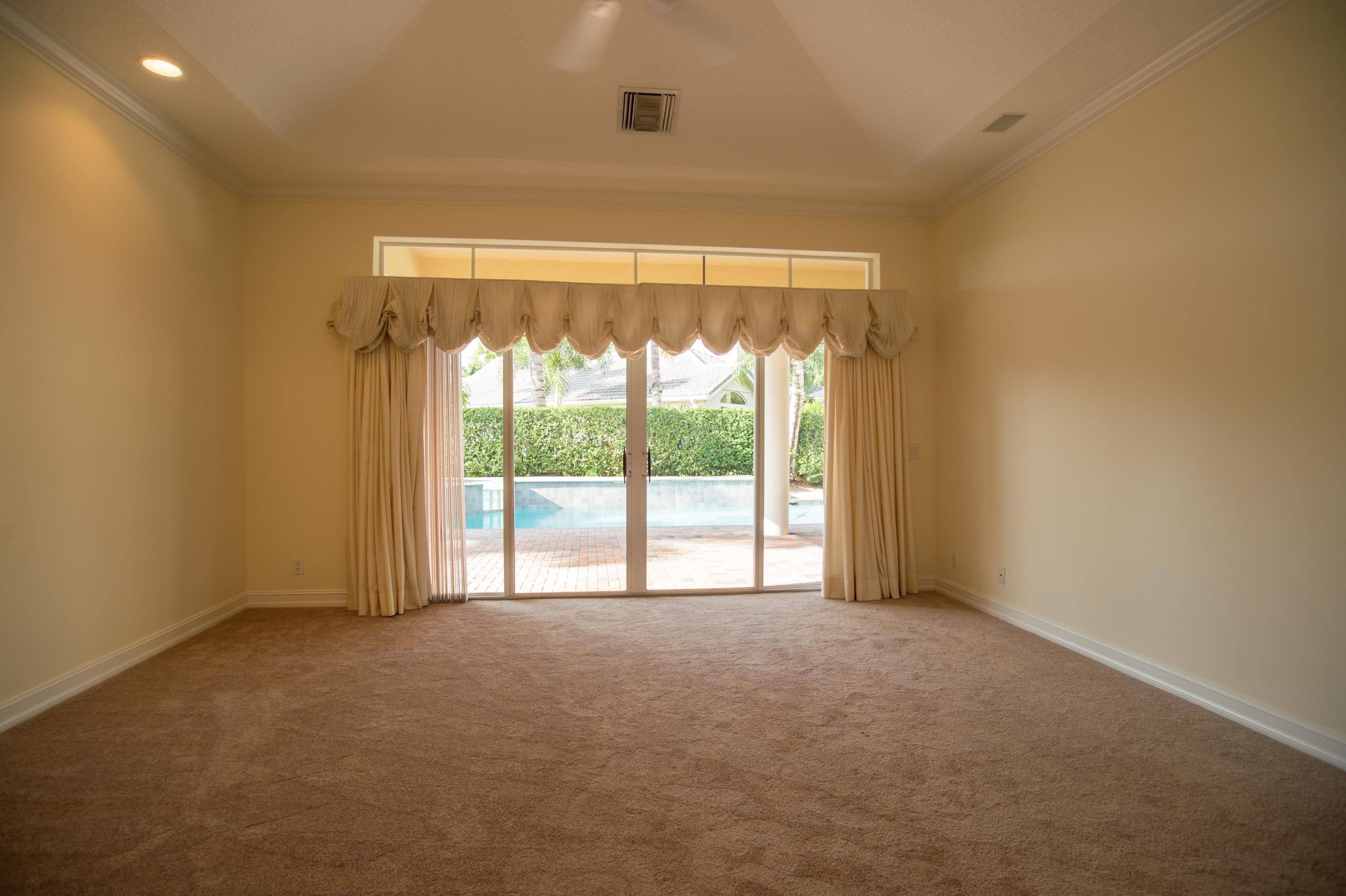 18928 Southeast Loxahatchee River Road Jupiter, FL 33458 - Photo 10 of 33 Master bedroom