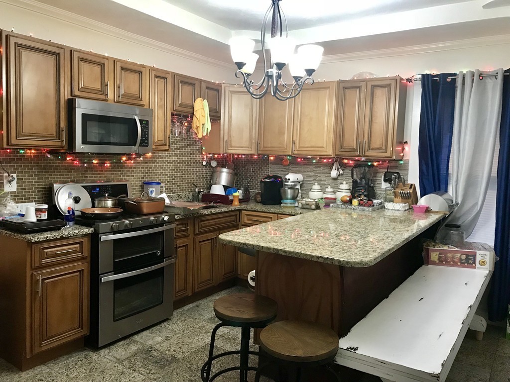 136-138 Butler Street Lawrence, MA 01841 - Photo 3 of 10