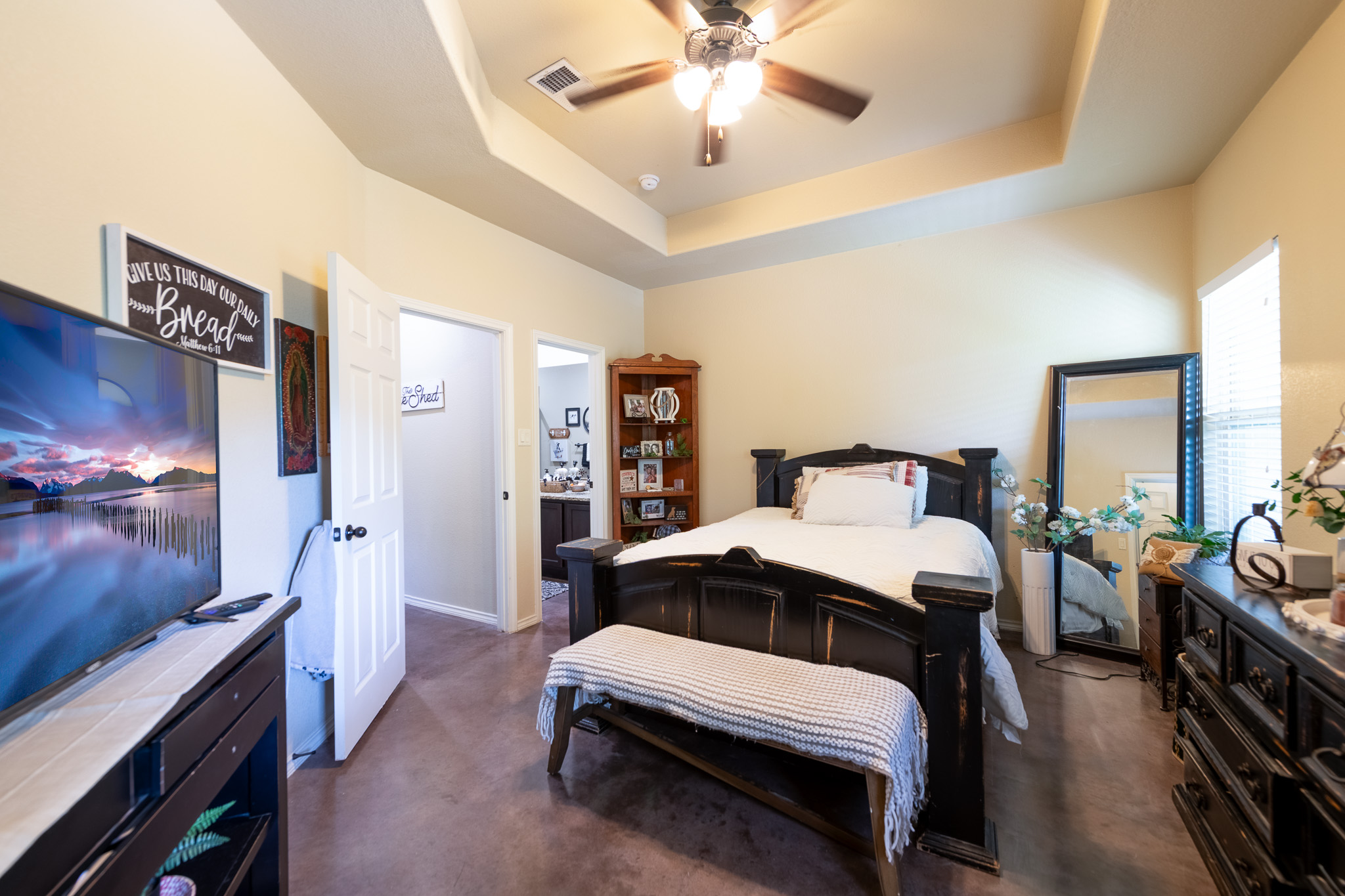 436 Jack Rabbit Lane Buda, TX 78610 - Photo 28 of 39 UNIT B INTERIOR