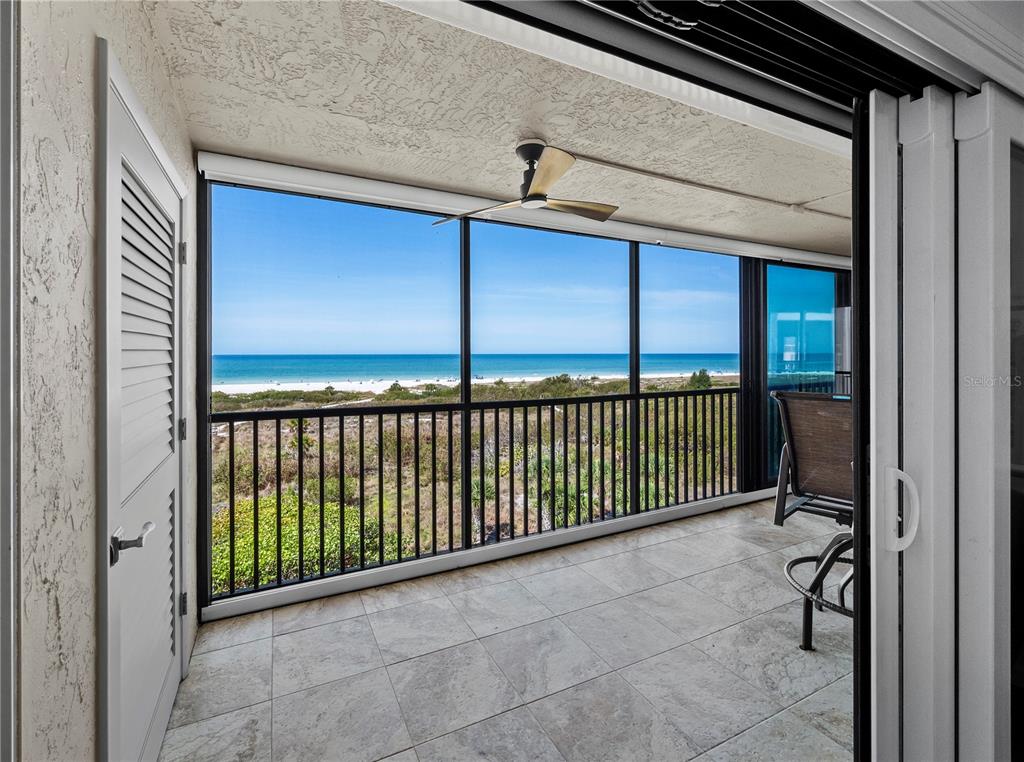 420 Beach Road, Unit 502 Sarasota, FL 34242 - Photo 19 of 34