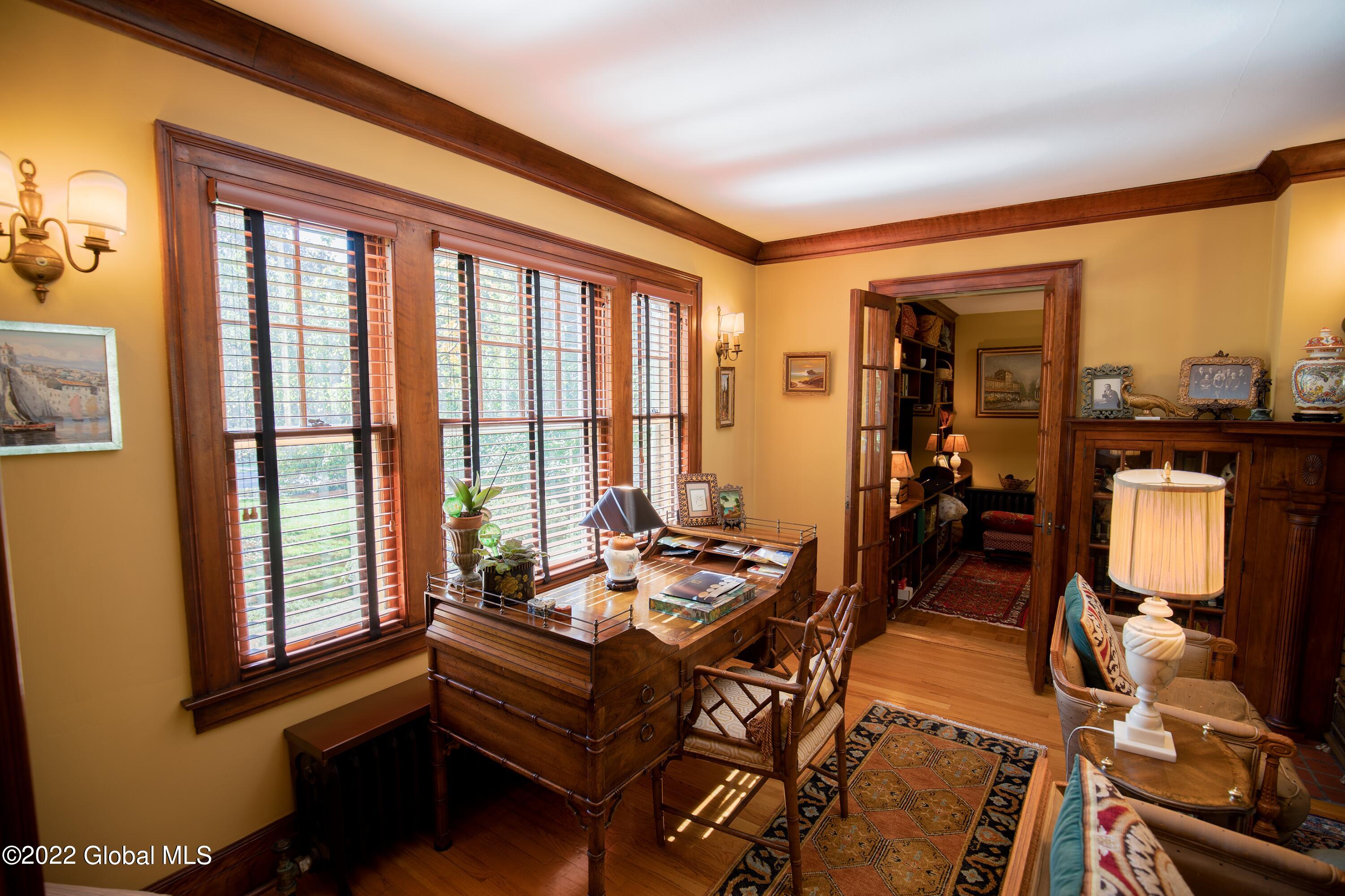 1163 Avon Road Schenectady, NY 12308 - Photo 3 of 51 4