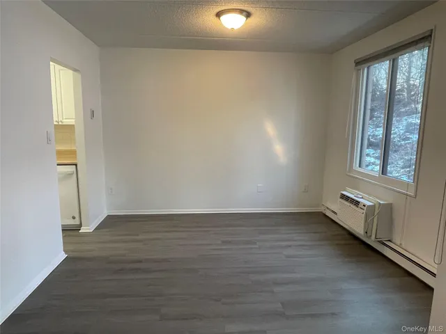 $3,250 | 130 Colonial Parkway, Unit 3D, Yonkers, NY 10710