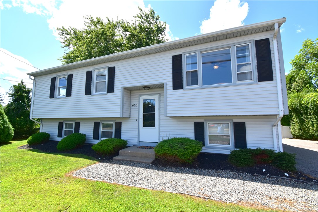 603 Point Judith Road Narragansett, RI 02882 - Photo 3 of 40 Gallery Image 3