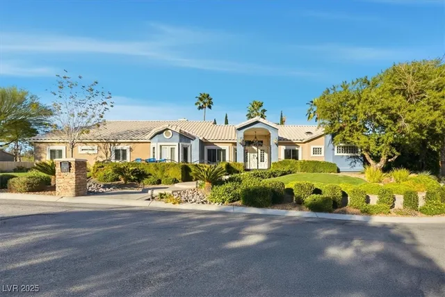 $4,000 | 8570 Country Home Circle, Las Vegas, NV 89149