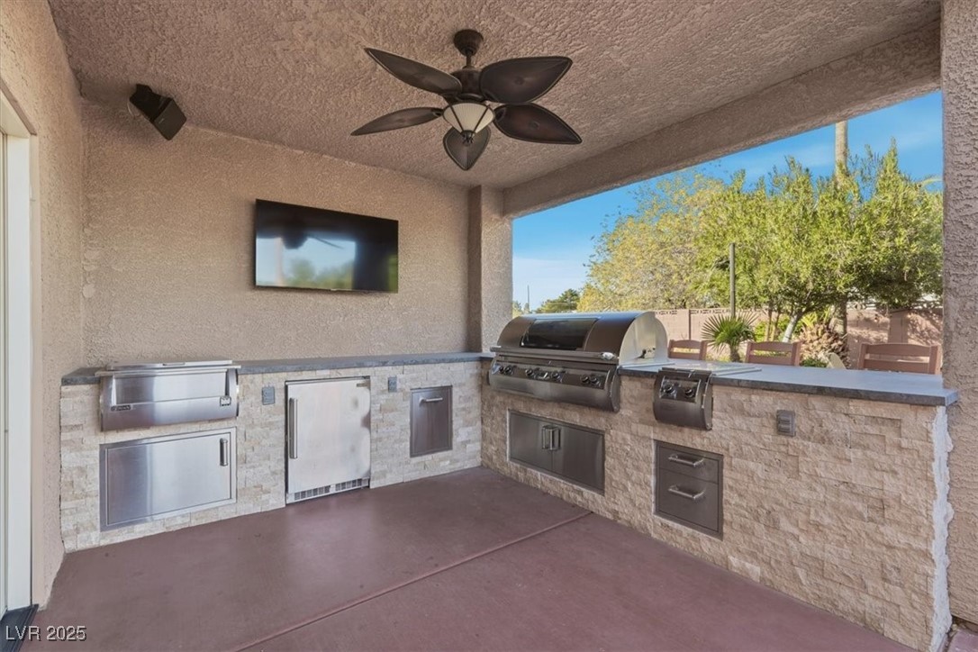 8570 Country Home Circle Las Vegas, NV 89149 - Photo 14 of 35