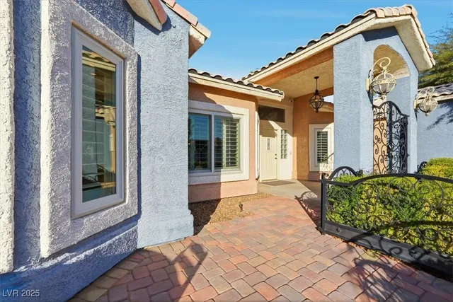 $4,000 | 8570 Country Home Circle, Las Vegas, NV 89149