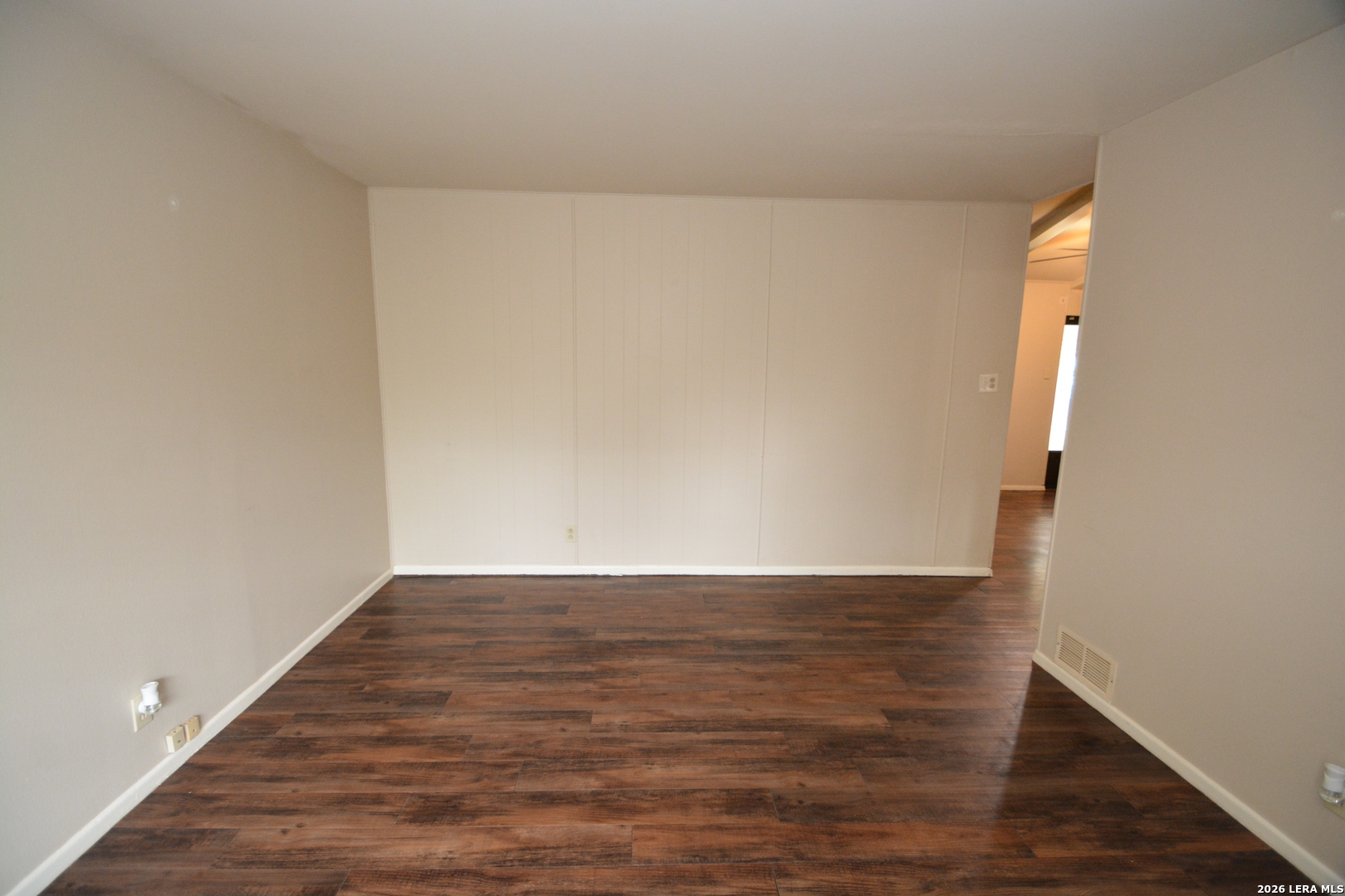 823 Highgate Road Universal City, TX 78148 - Photo 2 of 12