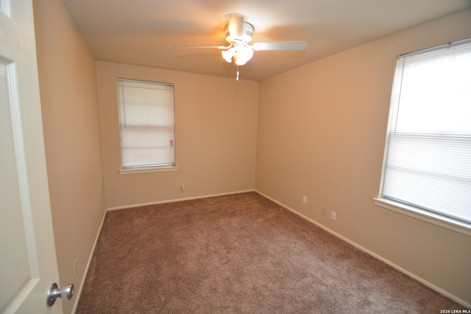 823 Highgate Road Universal City, TX 78148 - Photo 8 of 12