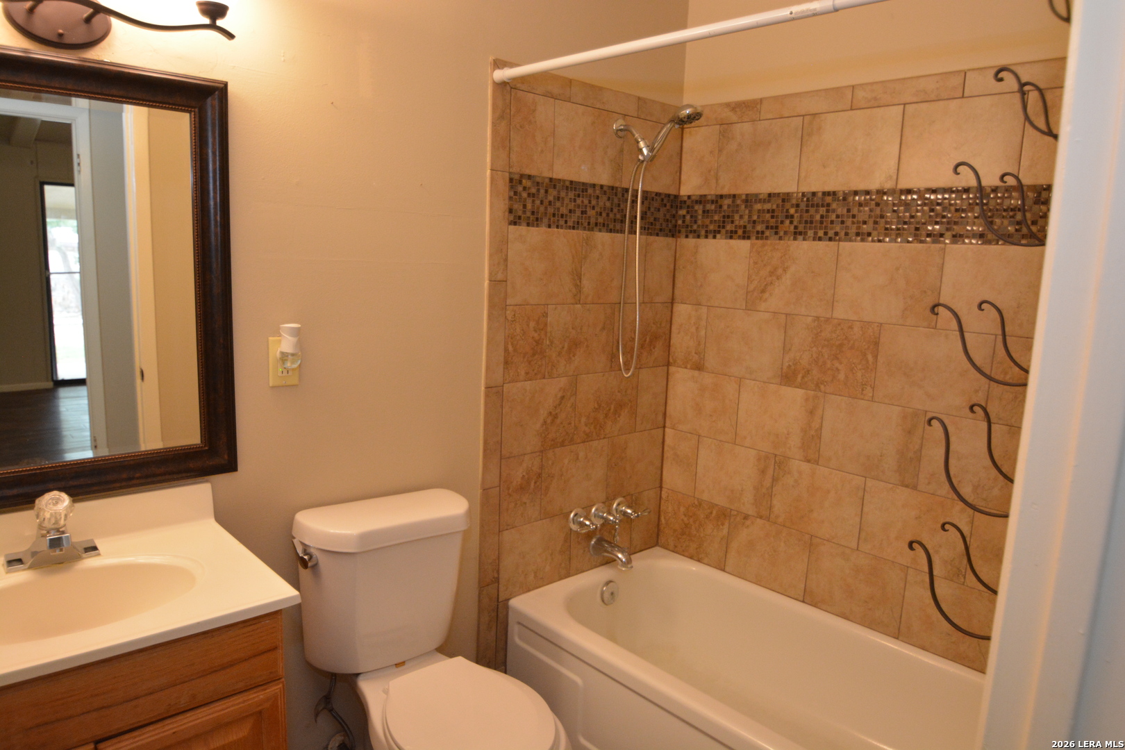 823 Highgate Road Universal City, TX 78148 - Photo 10 of 12