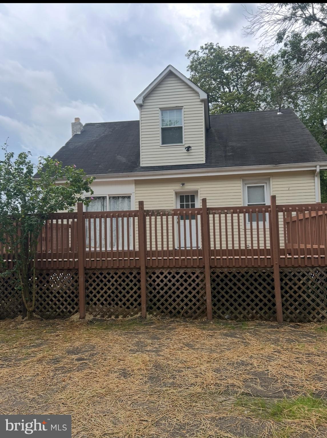 1776 North Tuckahoe Road Williamstown, NJ 08094 - Photo 13 of 14 a front view of a house with a fence