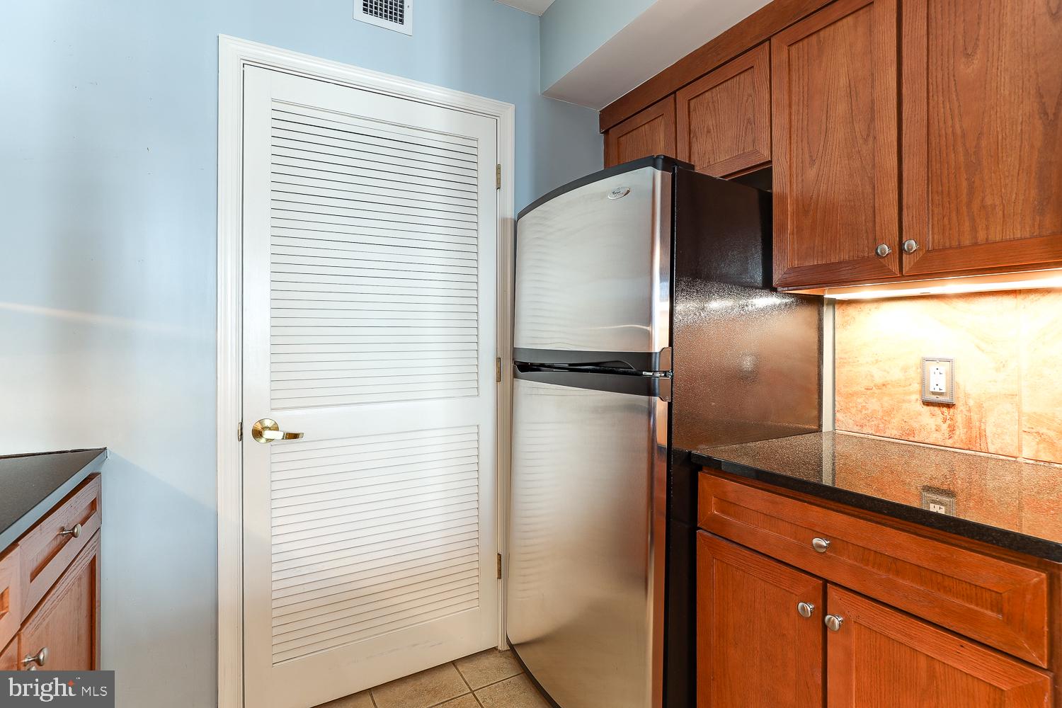 616 E Street Northwest, Unit 819 Washington, DC 20004 - Photo 13 of 26