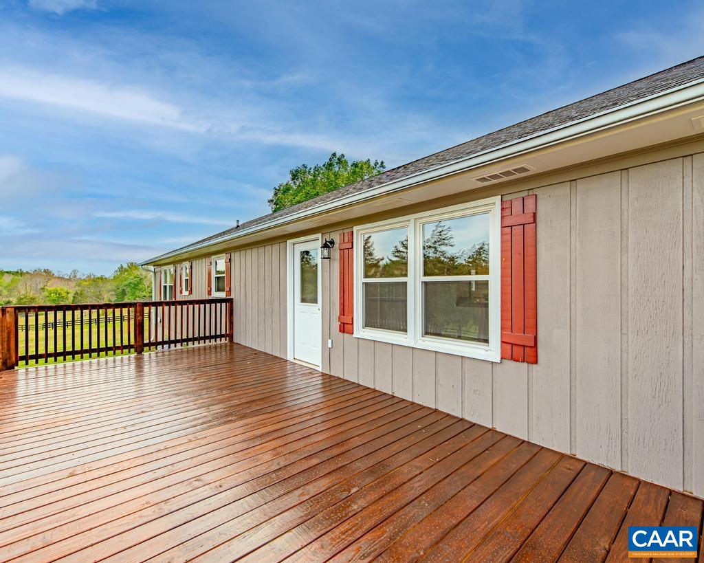 654 Clarks Tract Keswick, VA 22947 - Photo 26 of 28