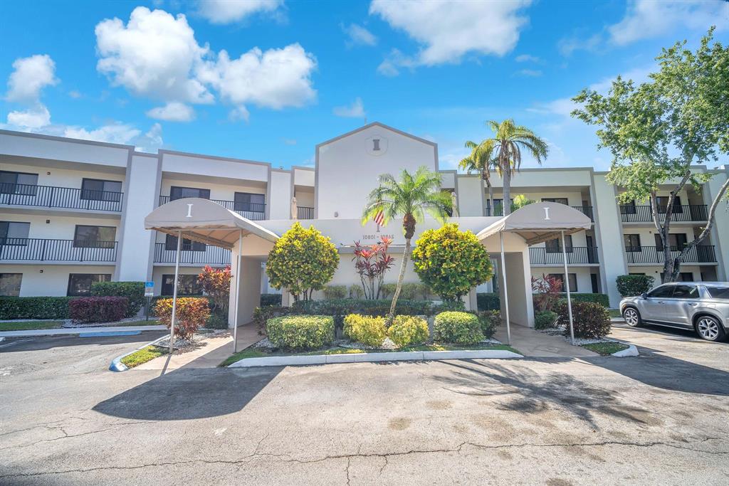 10839 West Clairmont Cir Unit 209