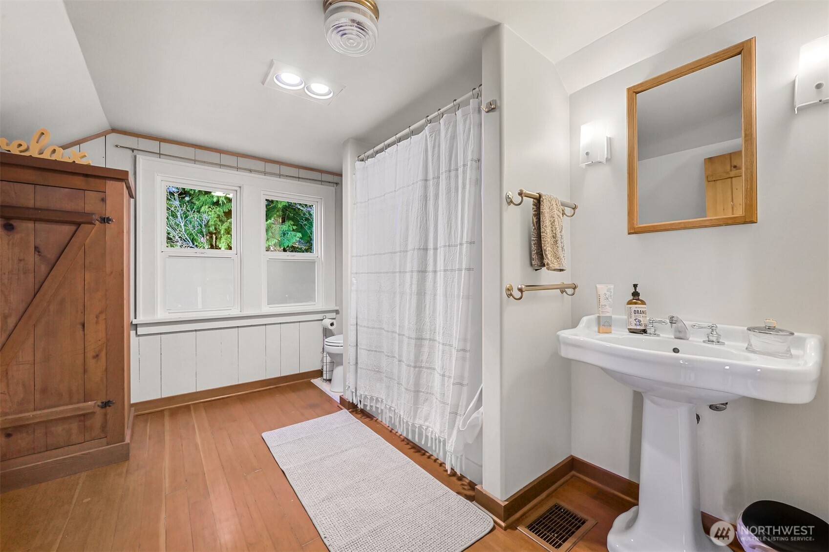 945 Chuckanut Mountain Drive Bellingham, WA 98229 - Photo 32 of 40