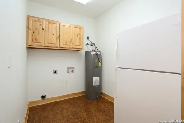 $549,000 | 891 Hopkinsville Road, Cuero, TX 77954