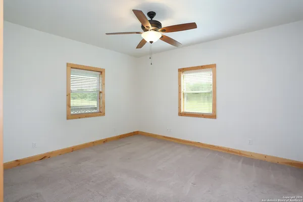 $549,000 | 891 Hopkinsville Road, Cuero, TX 77954