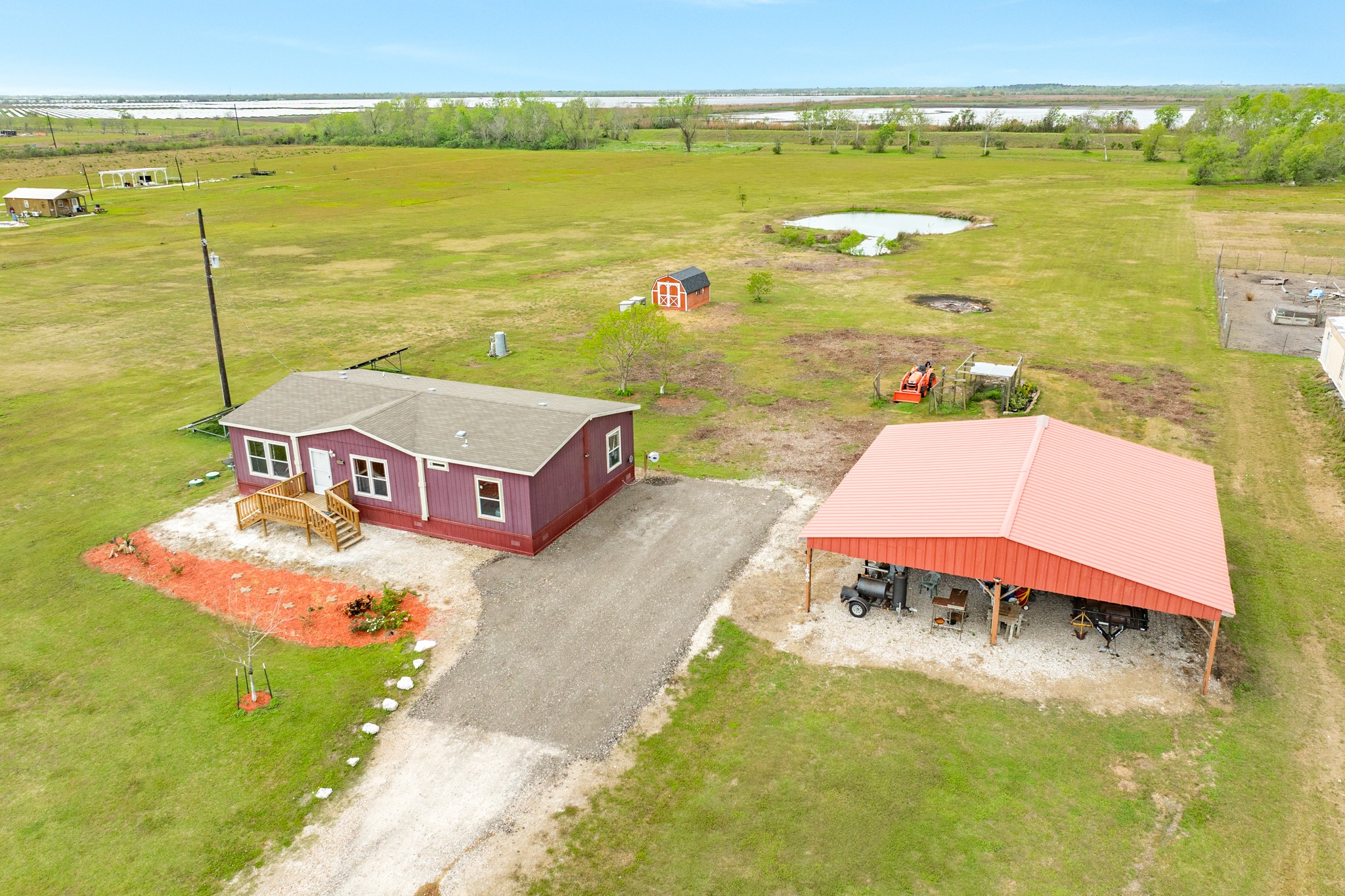 1886 County Road 212 Angleton, TX 77515 - Photo 2 of 36 a view of a water with an ocean view