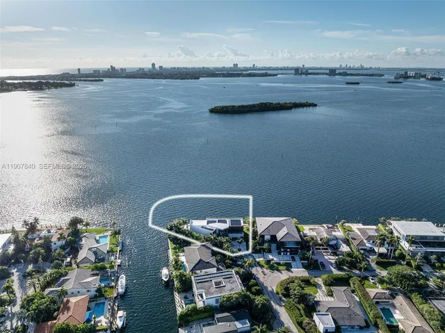 $24,999,000 | 11400 North Bayshore Drive, North Miami, FL 33181