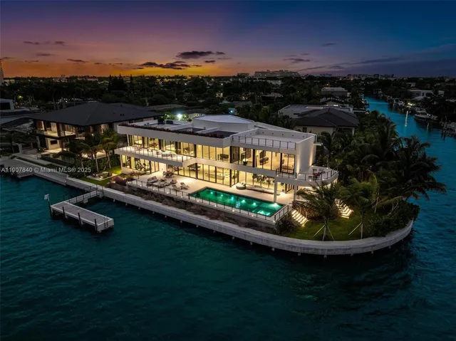 $24,999,000 | 11400 North Bayshore Drive, North Miami, FL 33181