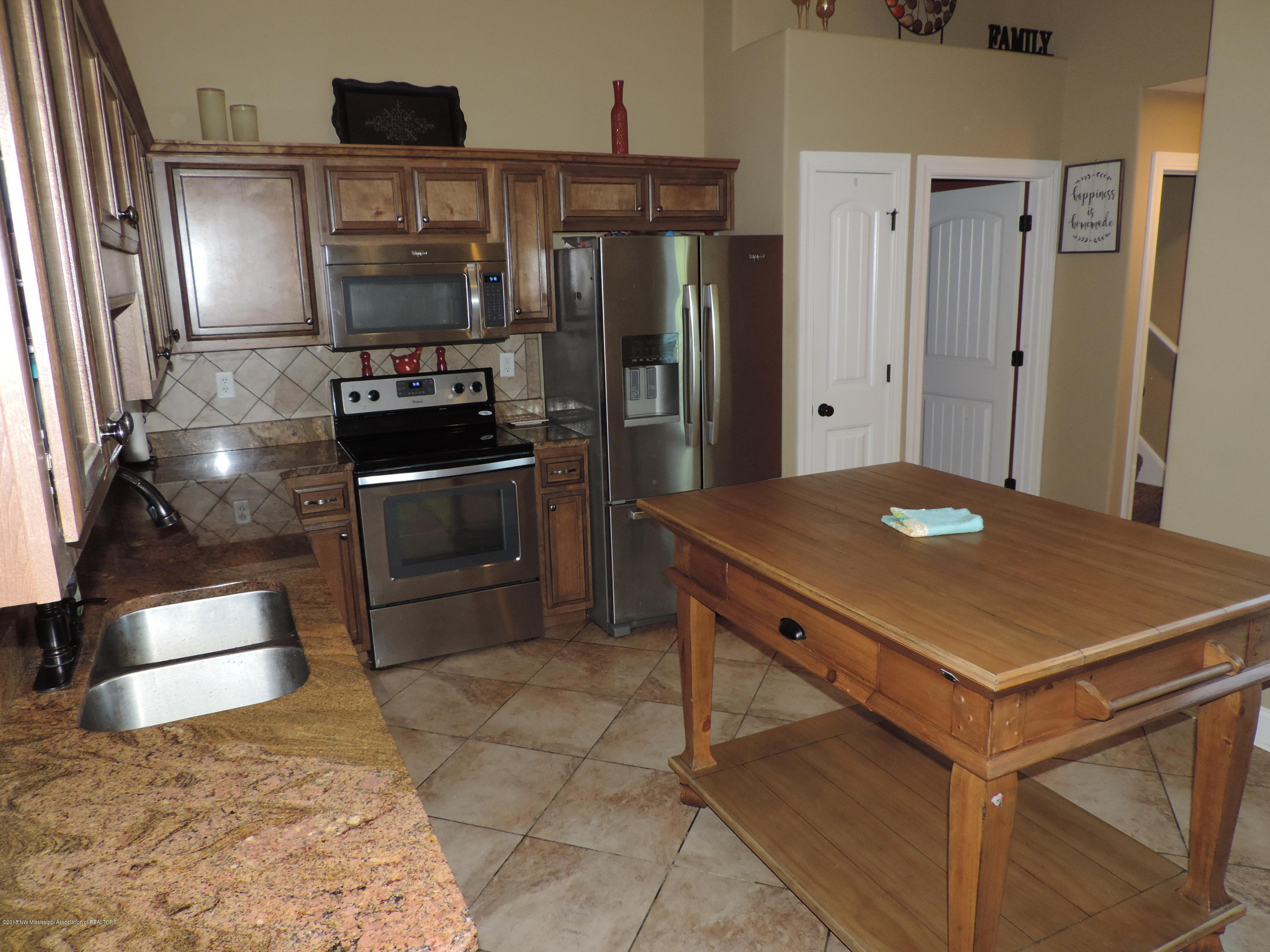 7104 Yellow Dog Road Senatobia, MS 38668 - Photo 7 of 23 DSCN4941