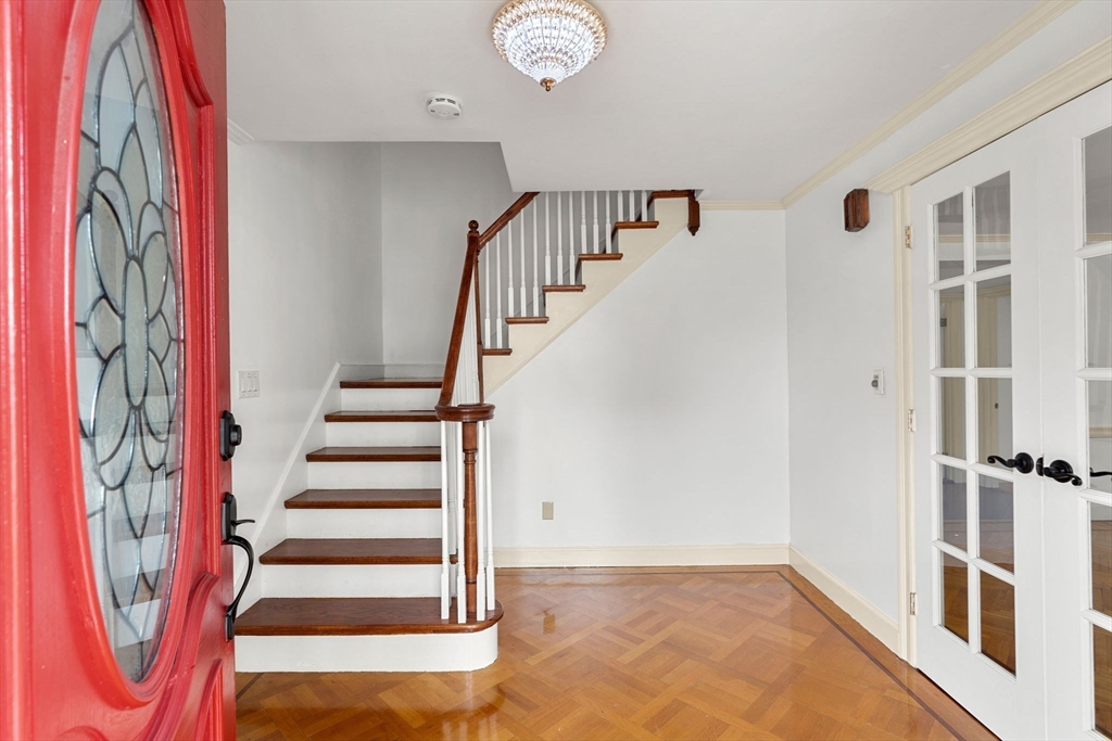 30 Ridge Avenue Lynn, MA 01905 - Photo 3 of 33 Gallery Image 3