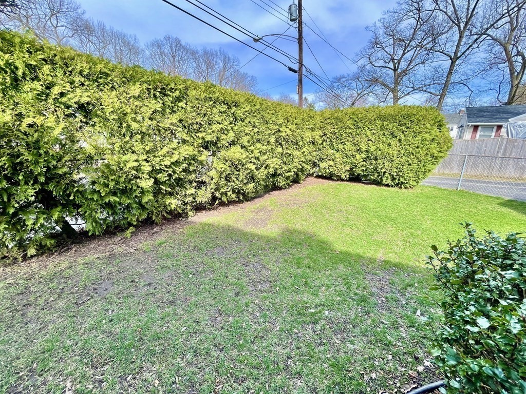 89 Wexford Street Springfield, MA 01118 - Photo 33 of 38 a view of a back yard